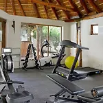 Modern Sea Point Oasis Garden, Pool & Gym Access