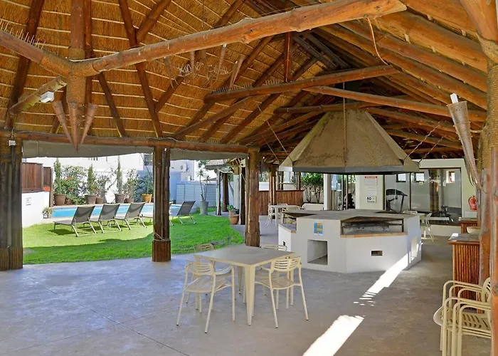 Modern Sea Point Oasis Garden, Pool & Gym Access