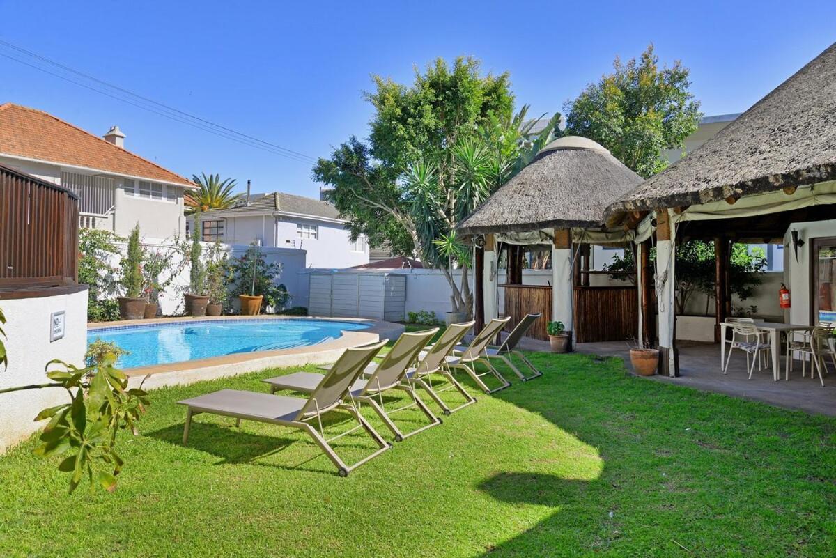 Modern Sea Point Oasis Garden, Pool & Gym Access * Cape Town