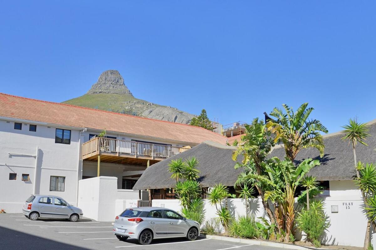 Apartment Modern Sea Point Oasis Garden, Pool & Gym Access *